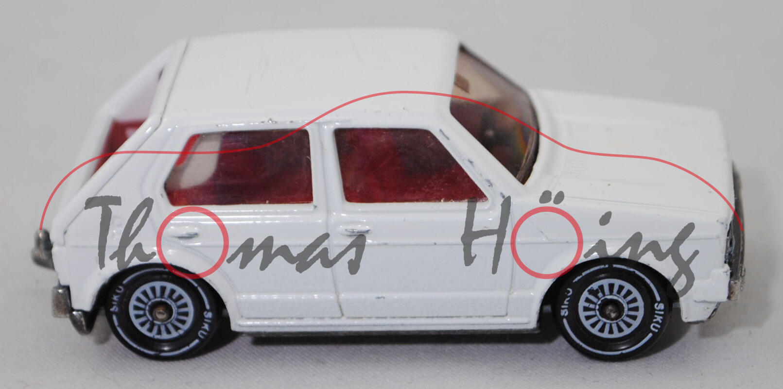 〈Siku〉ジク VW GOLF ゴルフ LS (西ドイツ製) 06400 HU VW Golf I LS m. 4 Türen (Typ 17, Mod. 78-80), weiß, innen